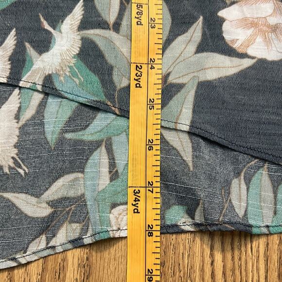 Lauren Conrad Womens sz XL Top Gray Floral Flared Sleeve Button Open Back Blouse - Picture 6 of 13